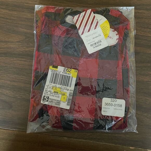 Red and Black Buffalo Plaid Kids One Piece PJs 24m NWT - Picture 2 of 5